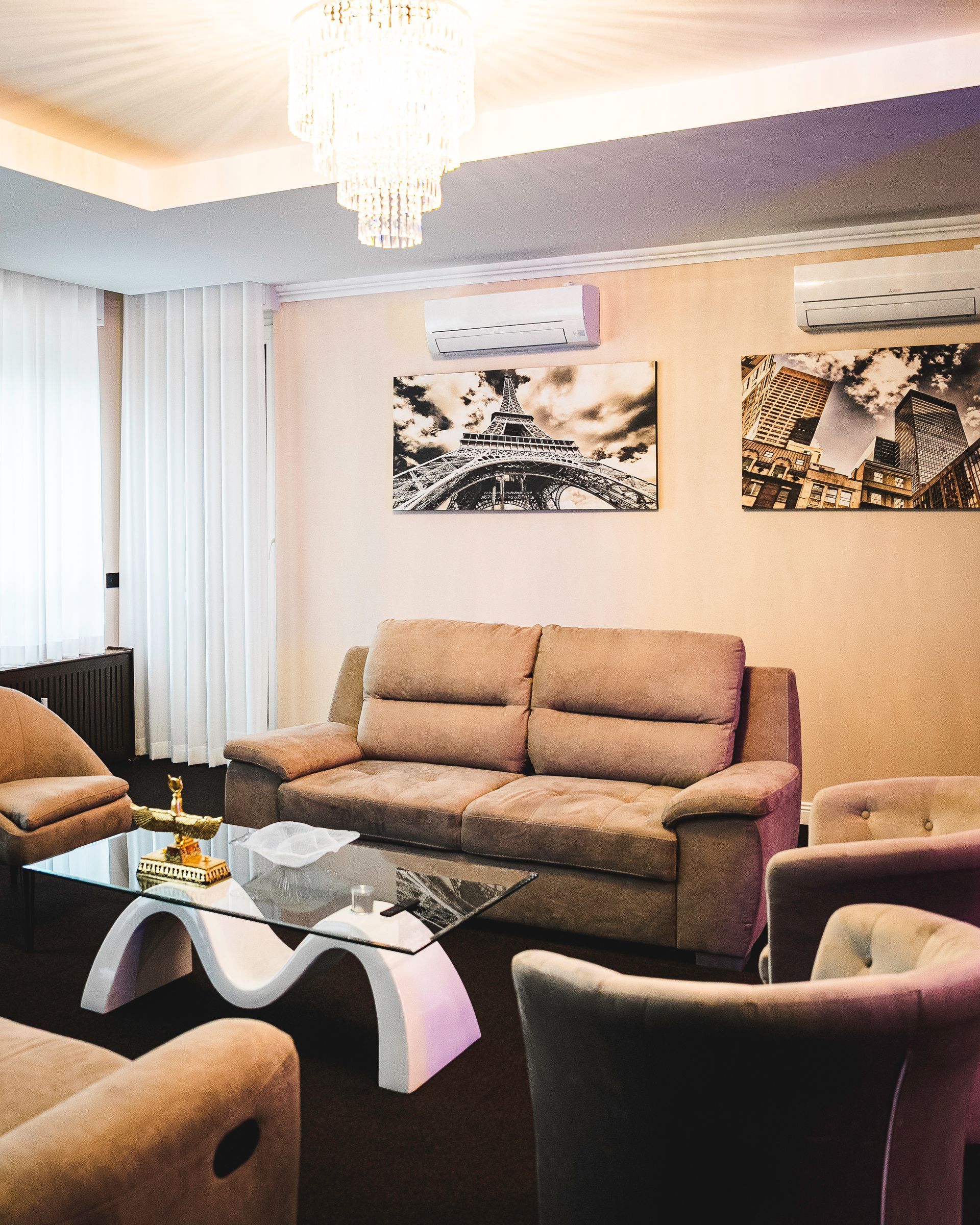 ufficio interno di Edil Awad a Milano