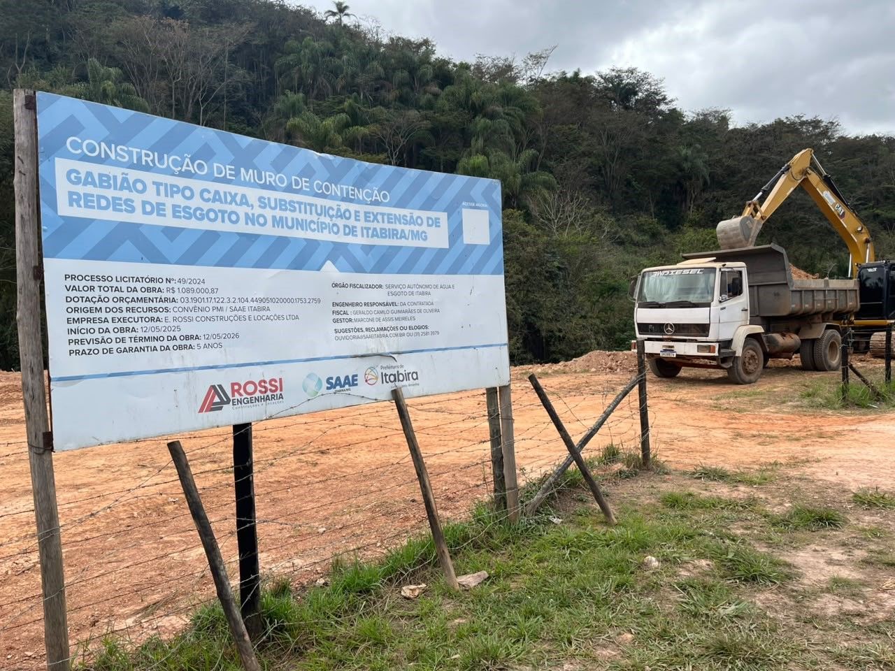 Saae inicia obra no bairro Praia para recuperar interceptor de esgoto que atende metade de Itabira