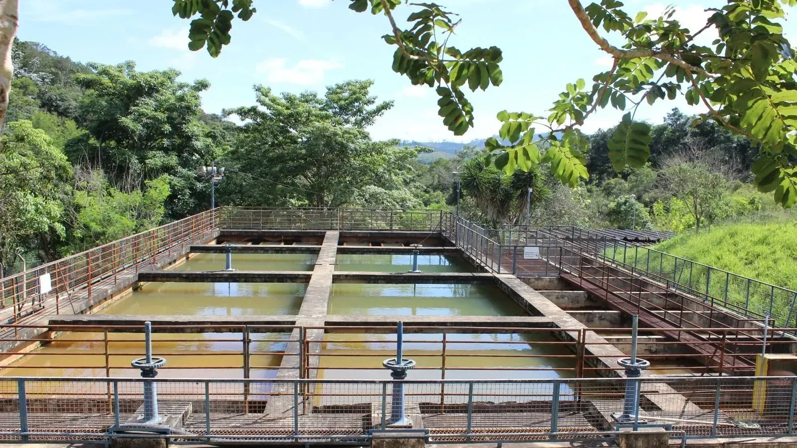 Calor e aumento de consumo reduzem níveis dos reservatórios e colocam abastecimento de Itabira em estado de atenção