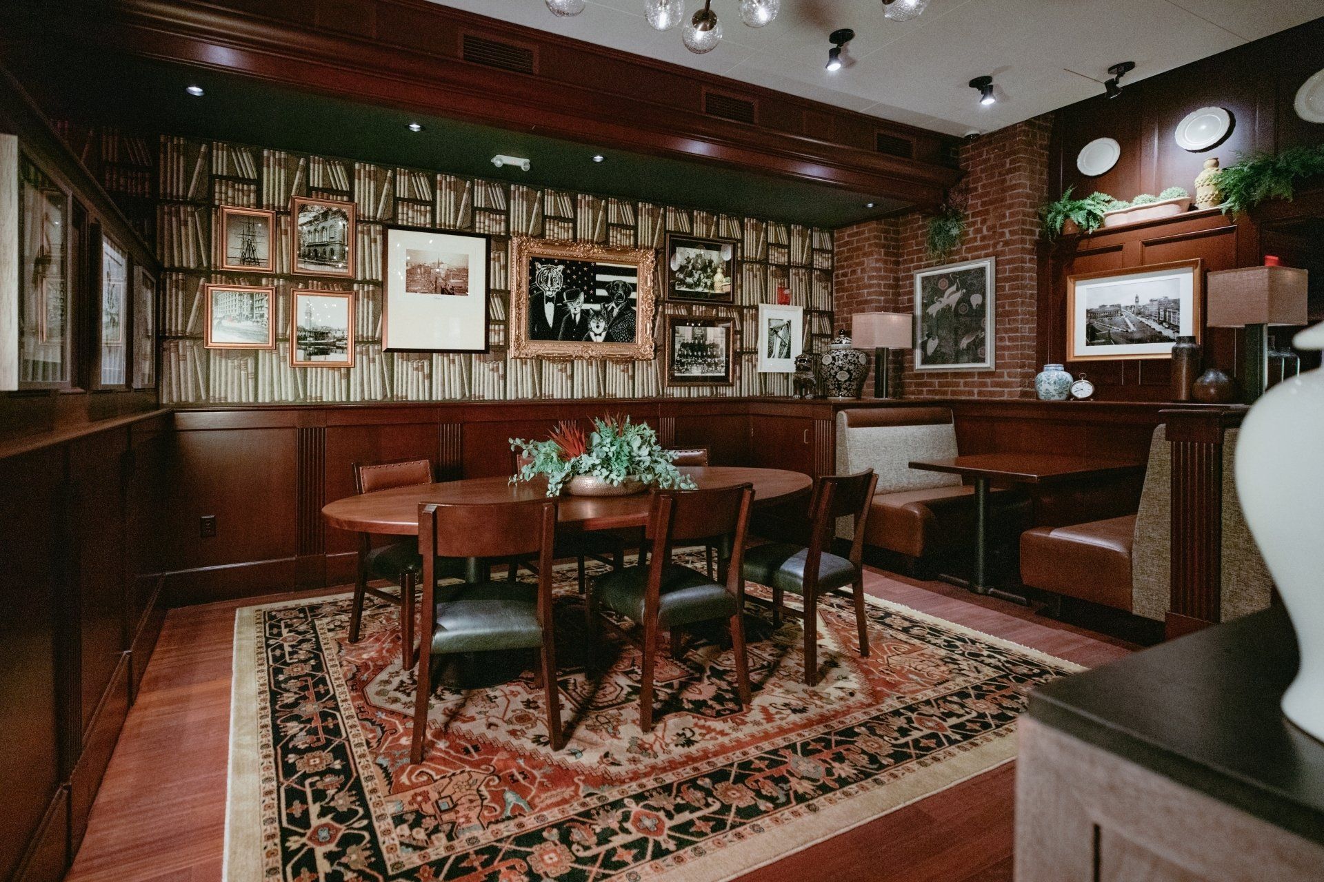 Joe's Interior