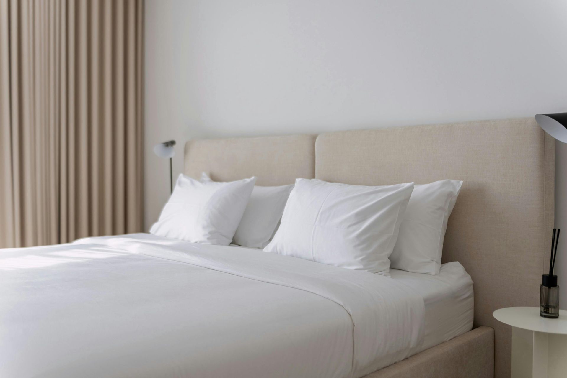 Hotel linen laundry service in pompano beach FL by Sun Beach Laundry