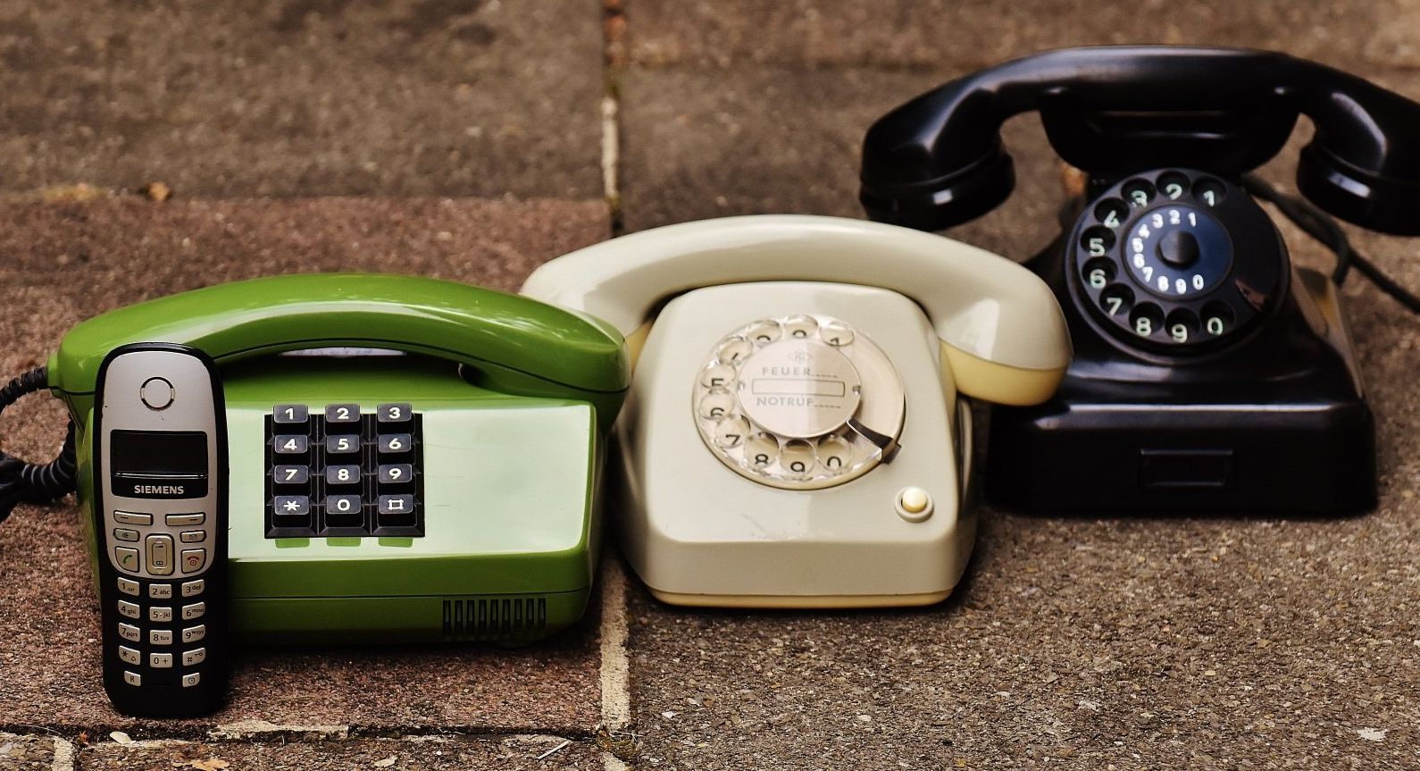 image of old style analog telephones