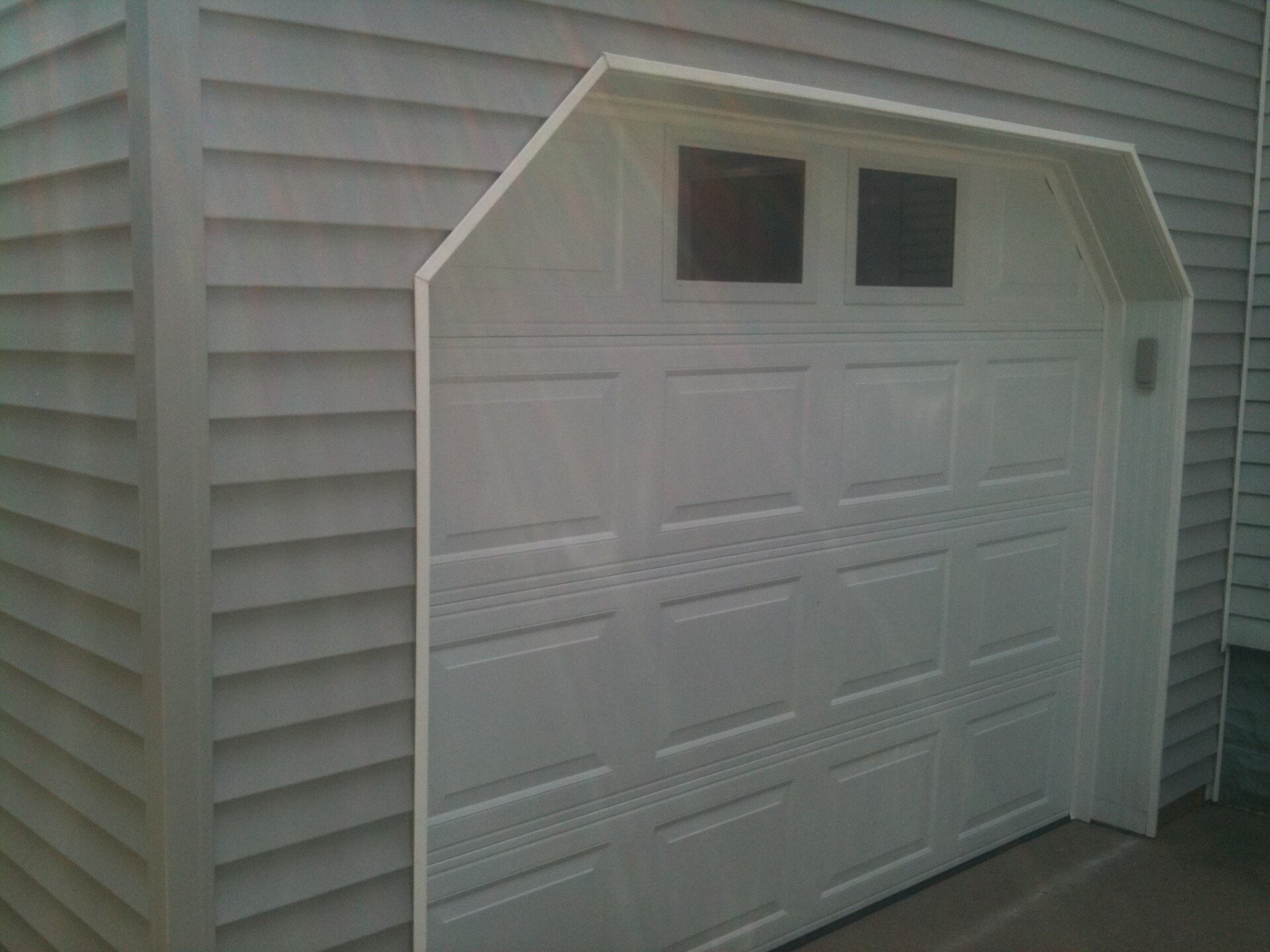 Custom Garages Erie, PA Amish Sheds for Less