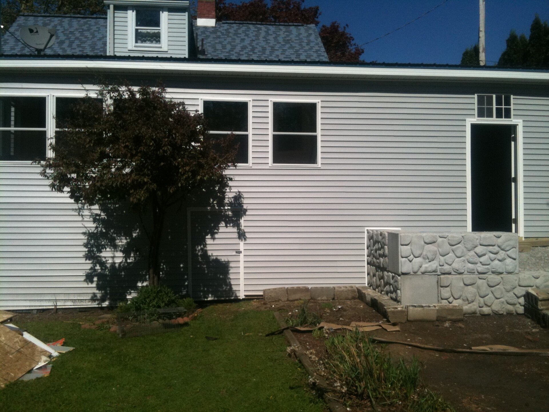 Vinyl Siding, Windows & Doors Erie, PA Amish Sheds for Less