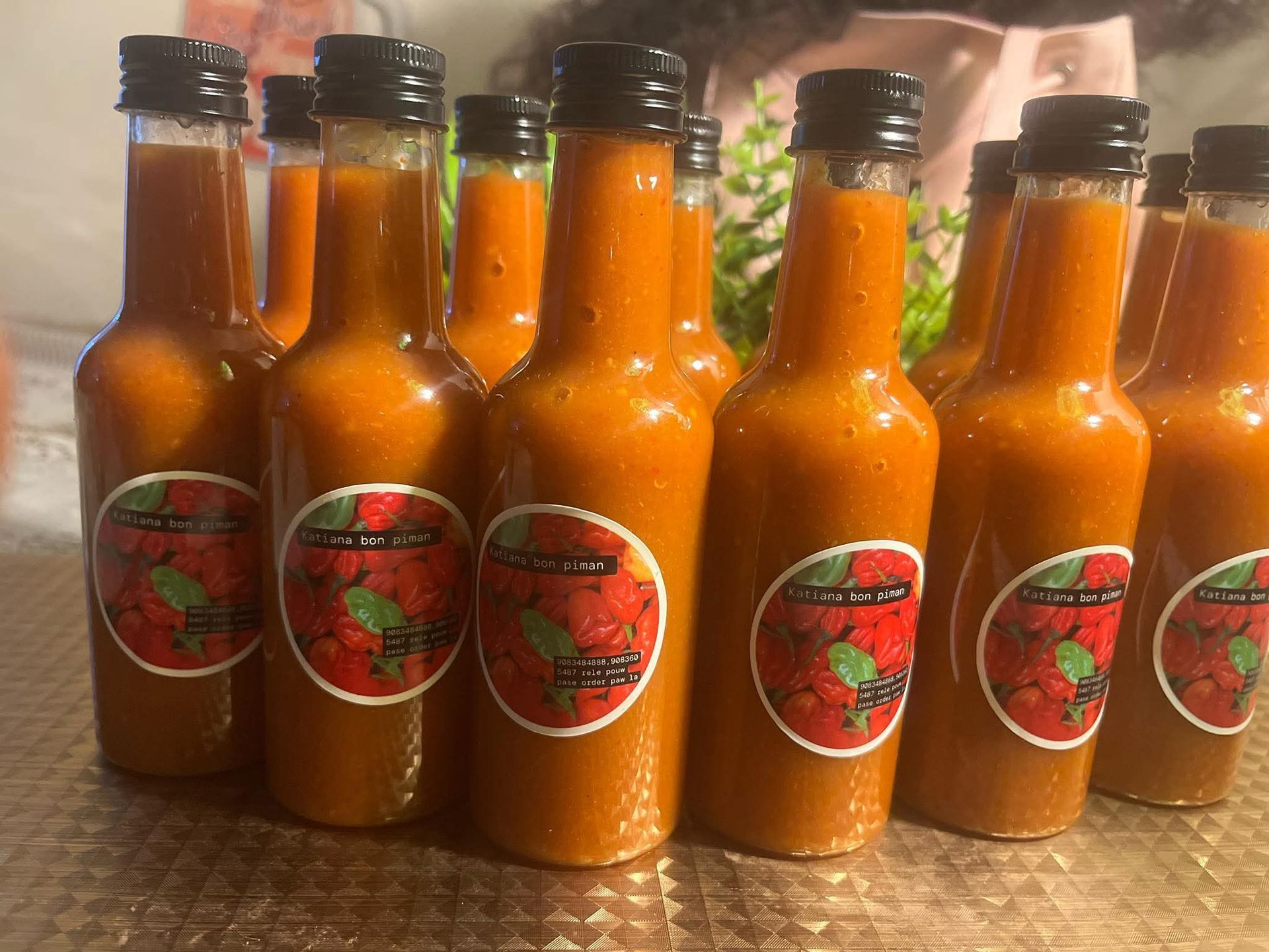 katiana  bon piman extra hot sauce