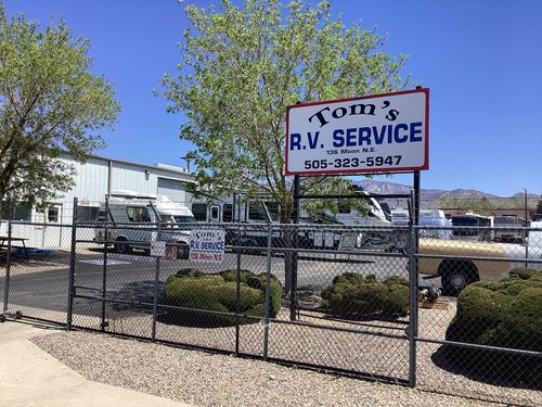 Used RV Retailer — White RV in Albuquerque, NM Used RV Retailer — White RV in Albuquerque, NM