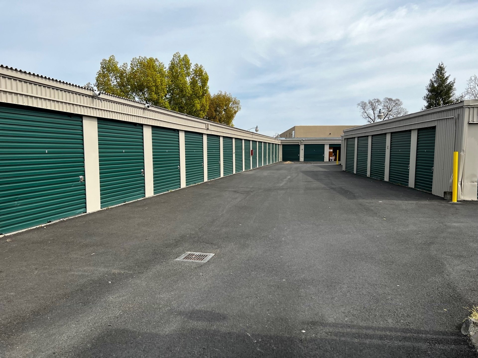 Storage Facilities Simmons Real Estate Davis, CA