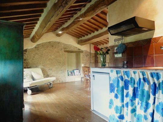 Appartamento di charme dell’Agriturismo I Pitti con arredi tradizionali toscani