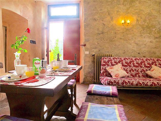 Appartamento Fienile Interni in pietra a vista dell’Agriturismo I Pitti in Toscana