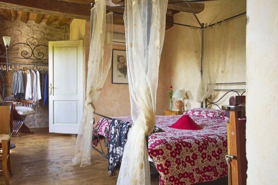Camera matrimoniale in agriturismo di charme vicino Pistoia