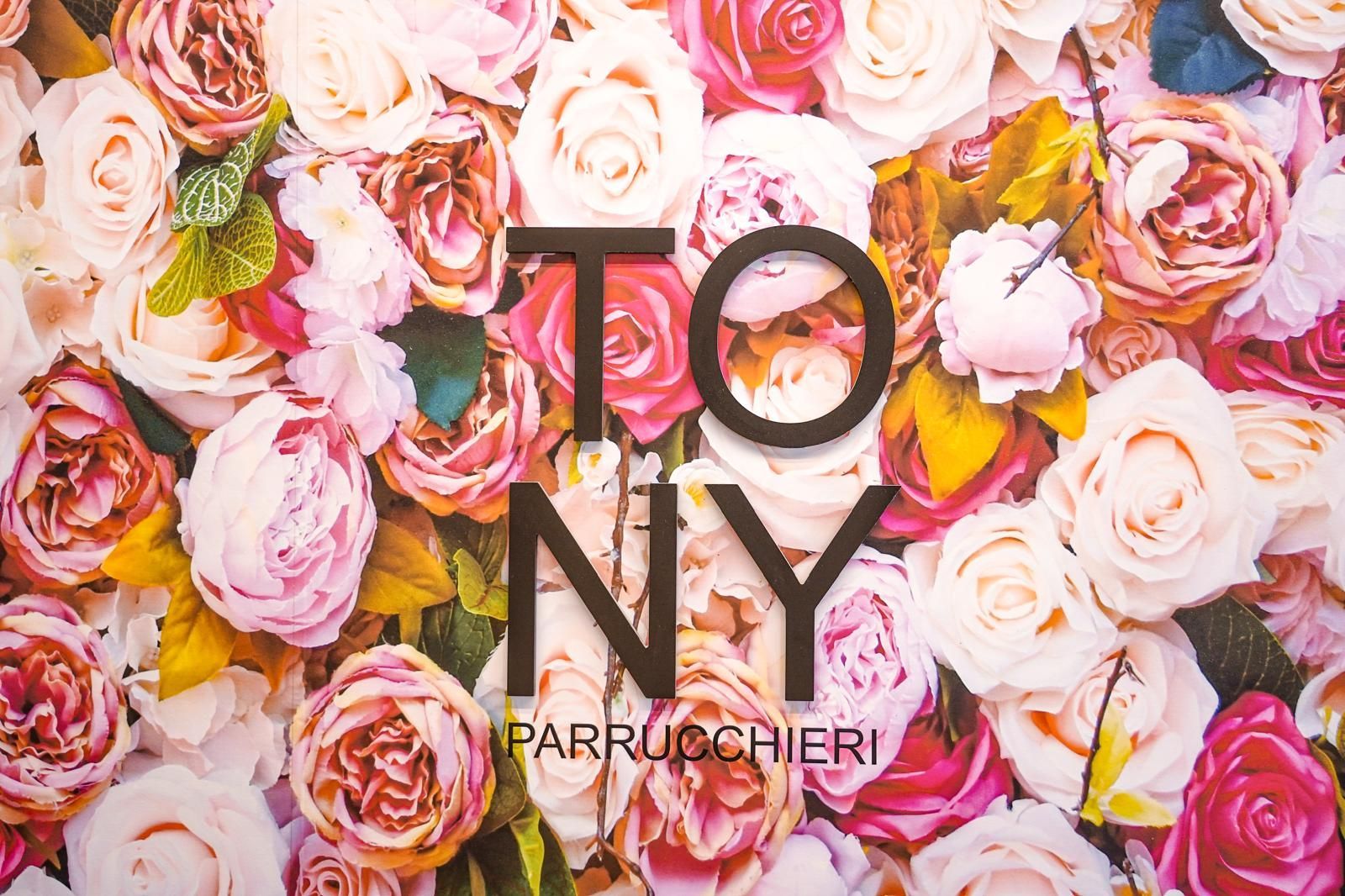 logo Tony Parrucchieri