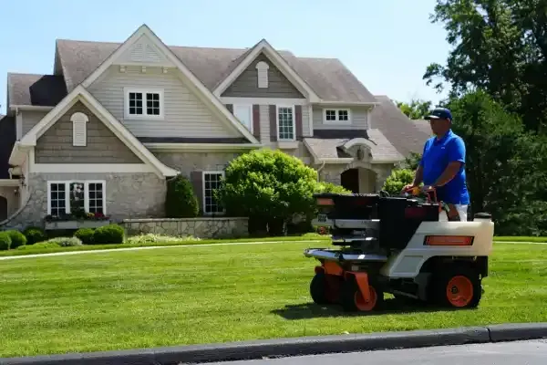 Lawn fertilization treatment supporting healthy, vibrant grass