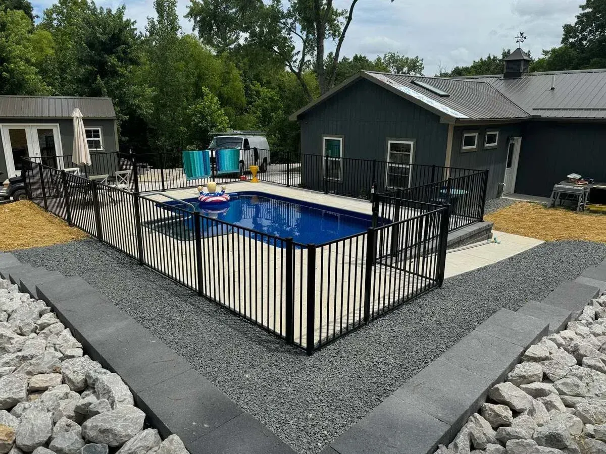 custom outdoor living spaces in cedar hill mo