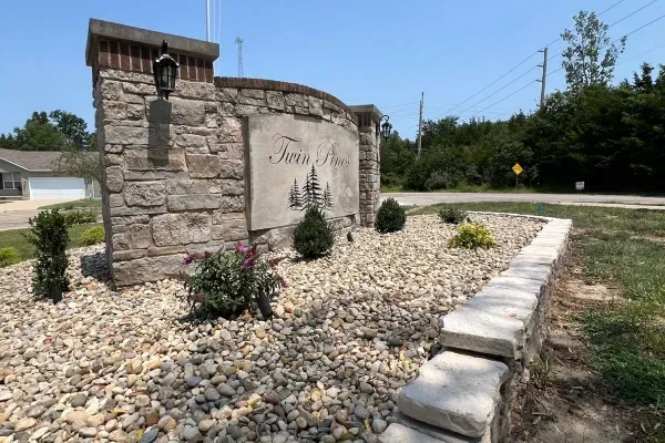 landscapers in hillsboro mo