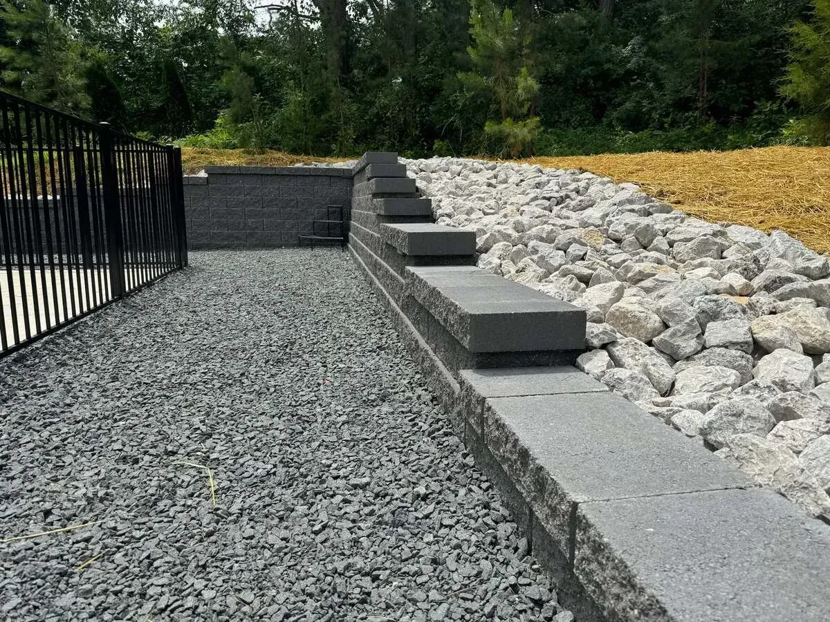retaining wall installation in cedar hill mo