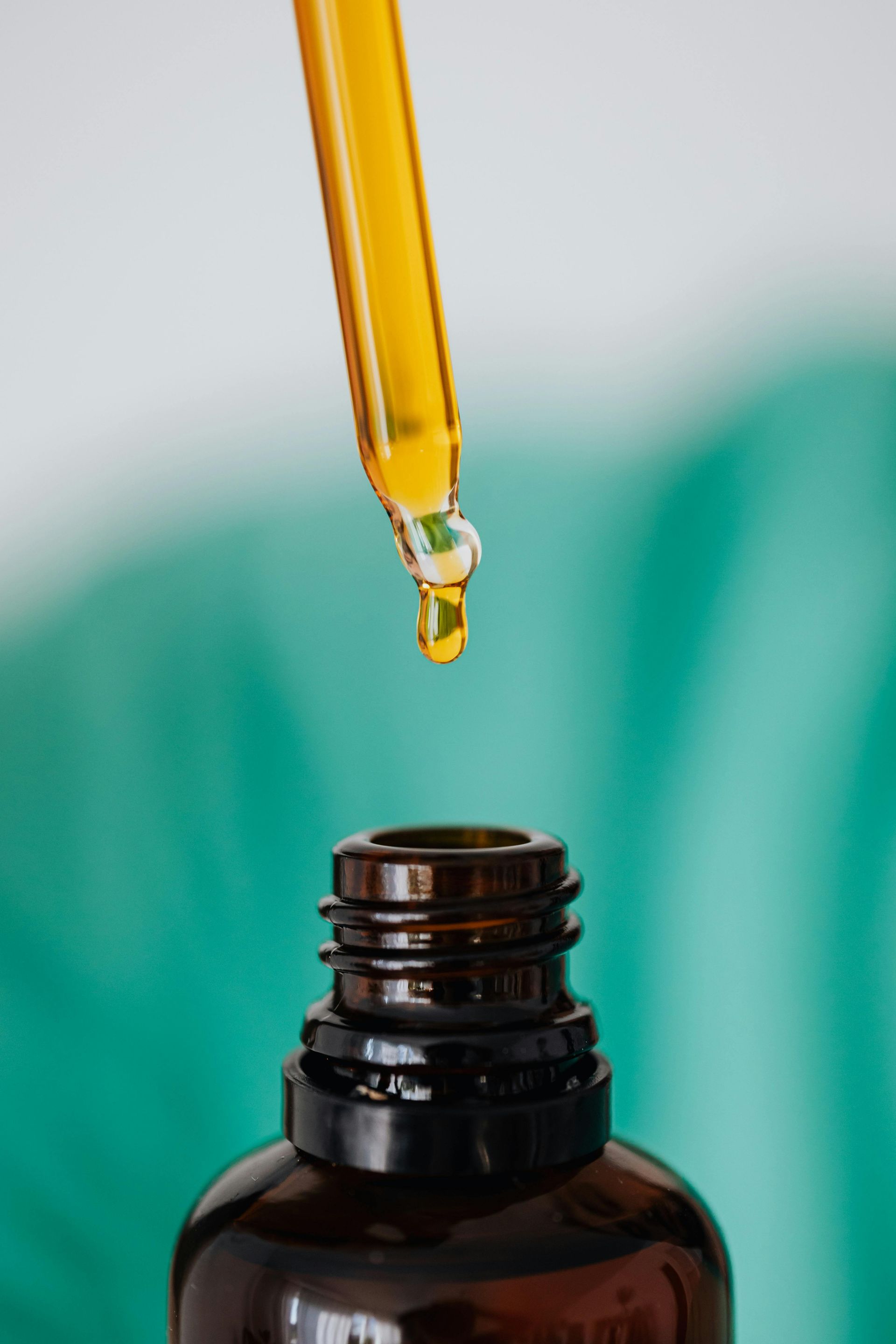 Syringe with cannabis oil – premium THC or CBD oil for precise dosing