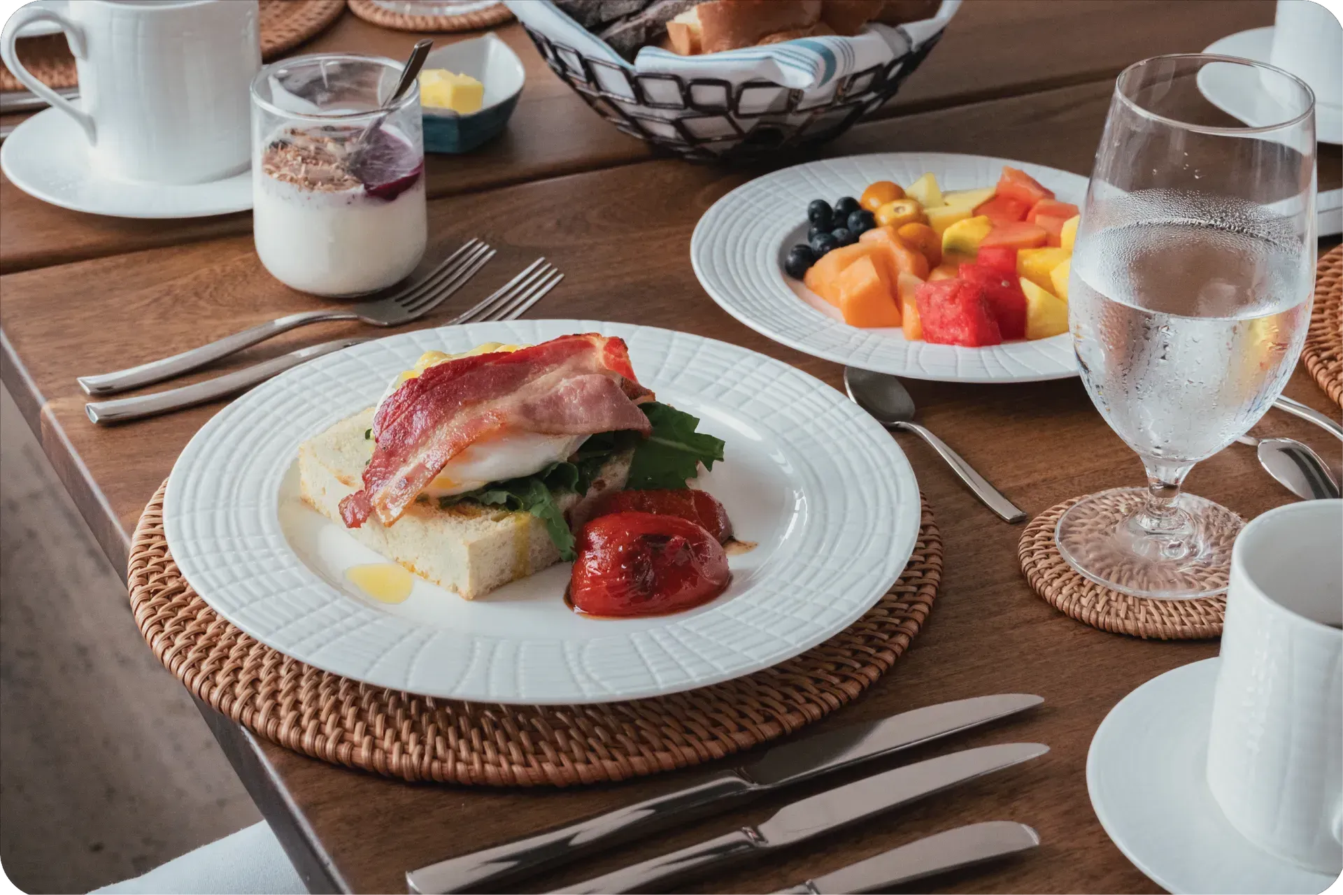 Desayuno servido en Nattivo Collection Hotel, hotel restaurante y gastronomía de San Andrés para empezar el día.