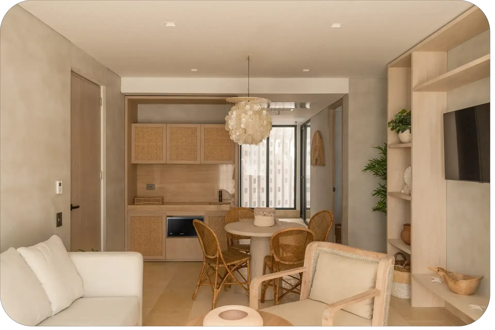Zona de comedor en Master Suite, alojamiento en san andres colombia con espacio amplio para estadías largas.