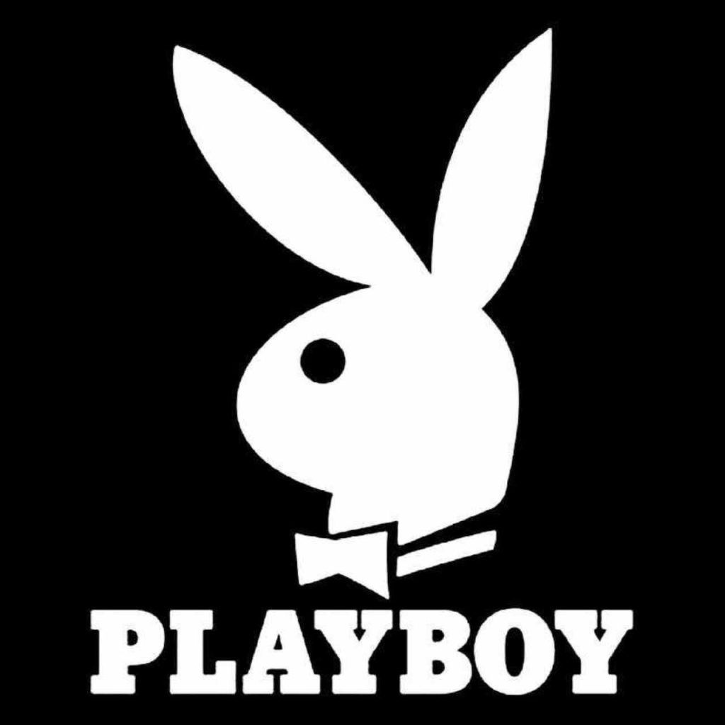 LOLA BLACK XXX WITH PLAYBOY CENTERFOLD