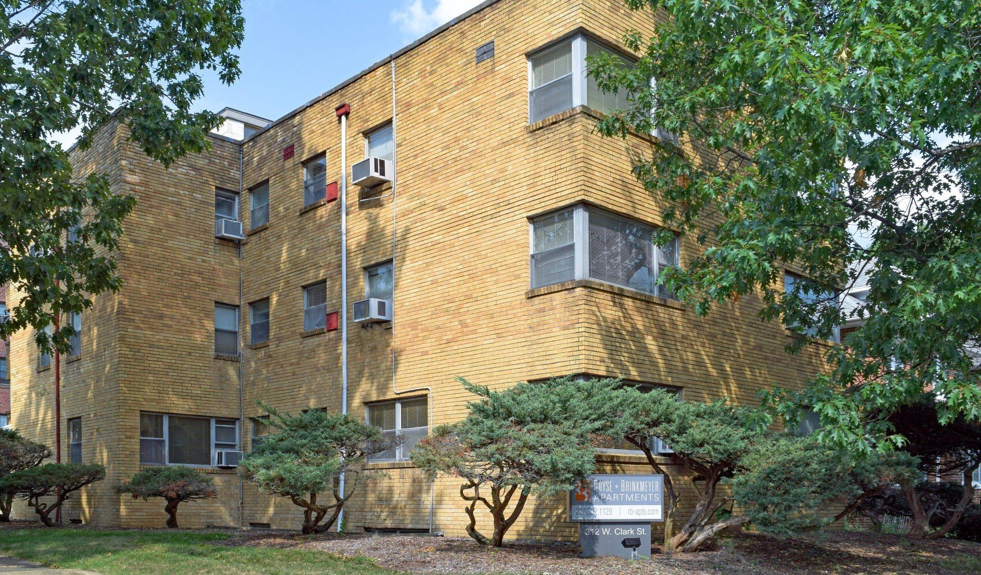 312 W Clark Street