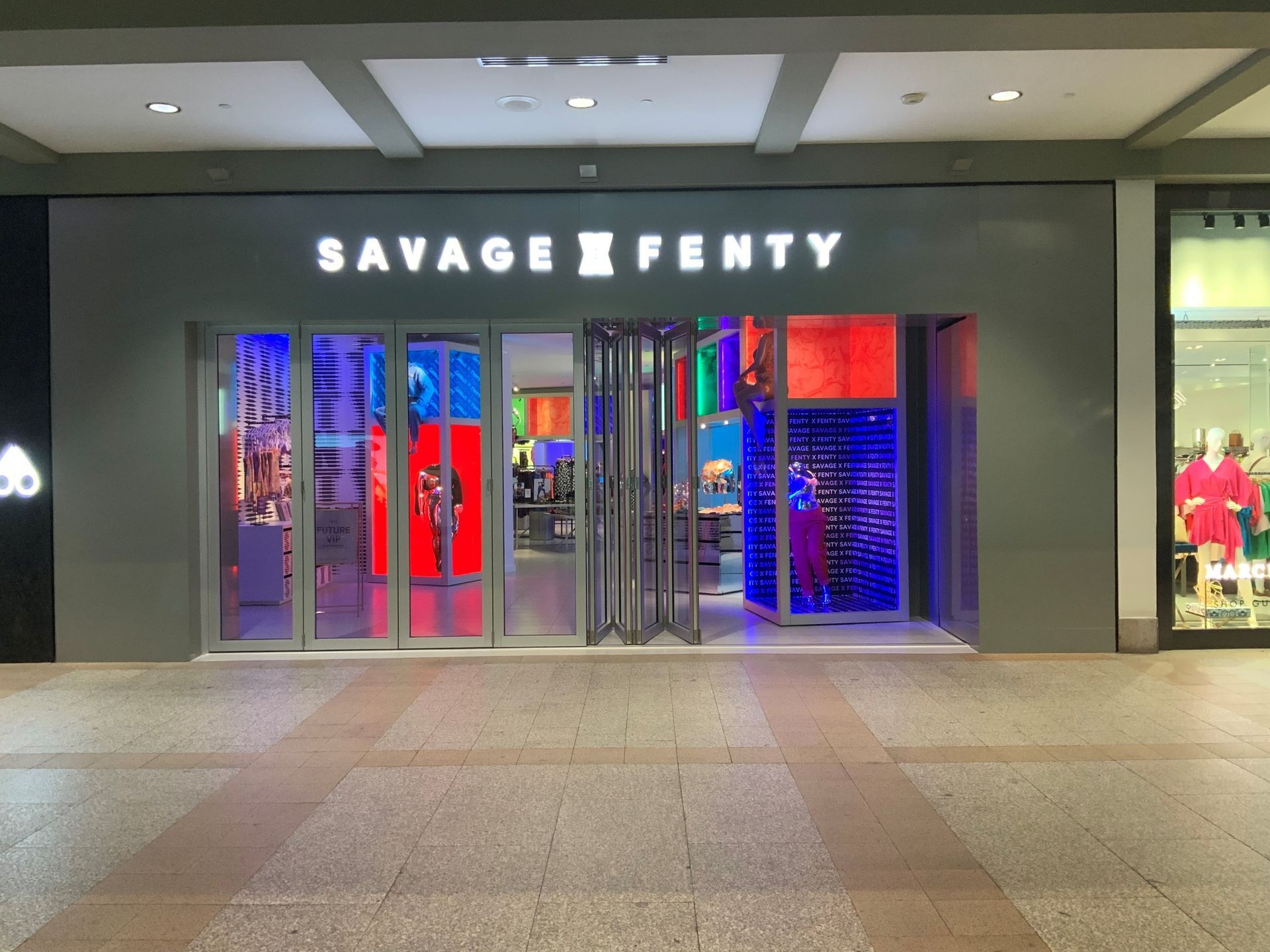 Storefronts Service