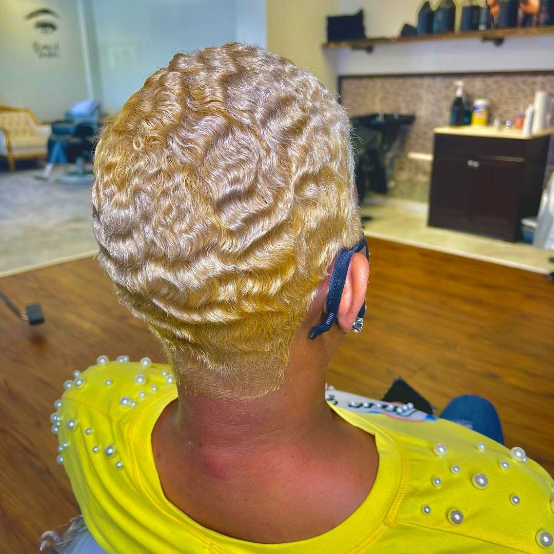 creative color done by smith stylez hari salon in middle town
