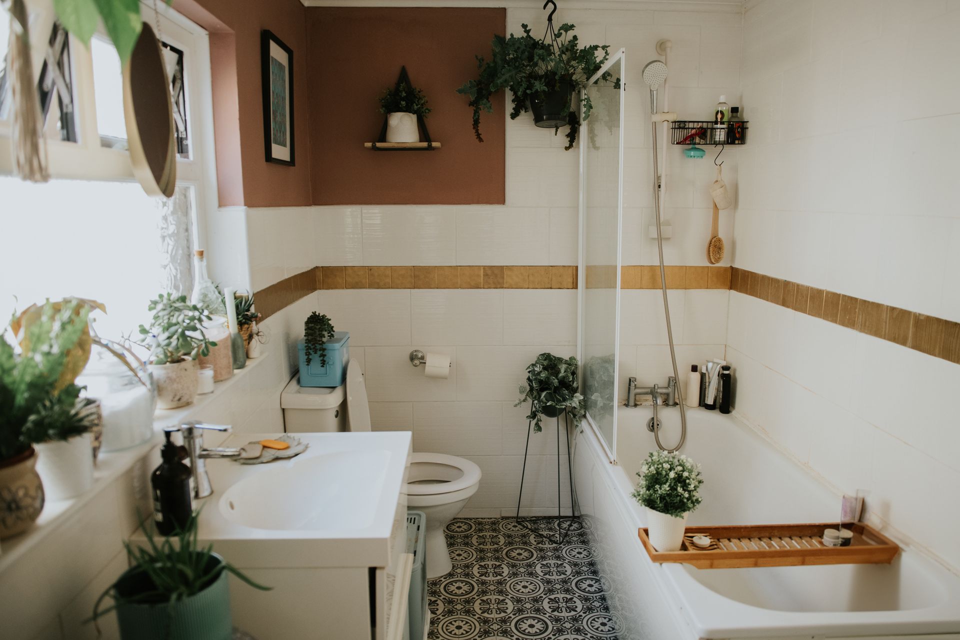 A stylish, tidy, organised domestic bathroom.