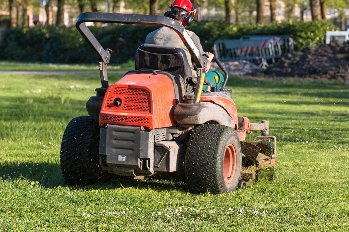 rideable lawn mowing