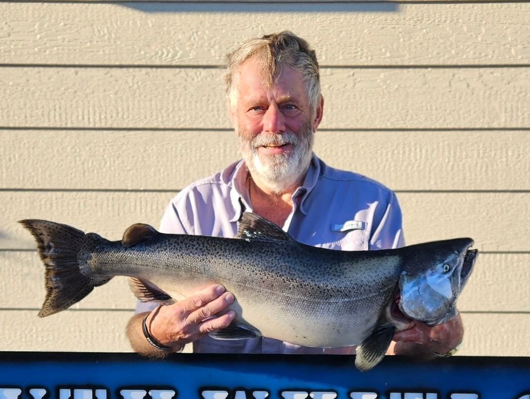 Lake Oahe Walleye & Salmon Fishing - Whitlock Bay - Gettysburg, SD