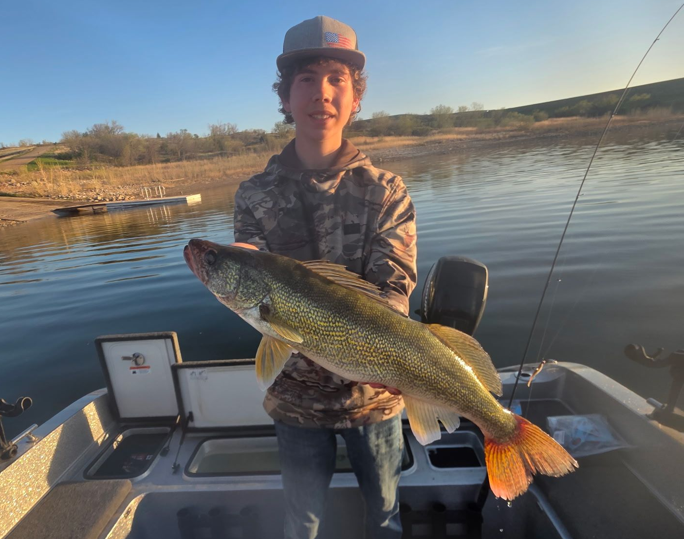 Lake Oahe Walleye Smallmouth Bass Fishing Whitlock Bay Gettysburg SD