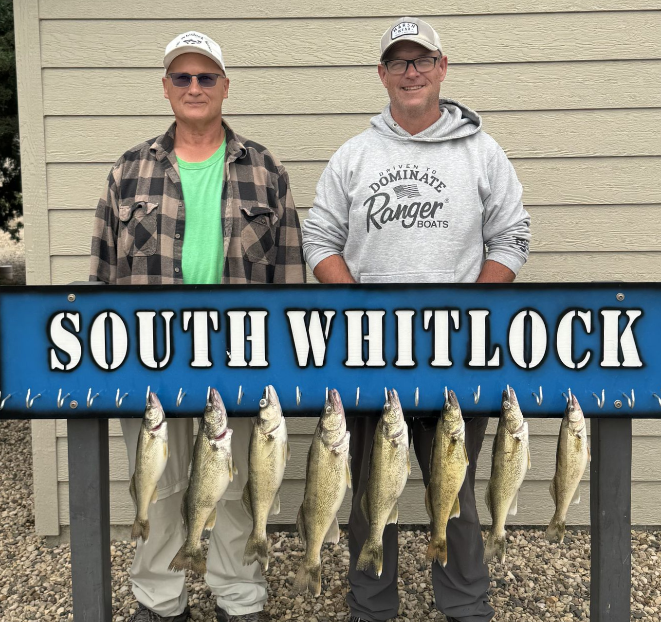 Lake Oahe Walleye & Smallmouth Bass Fishing - Whitlock Bay - Gettysburg, SD