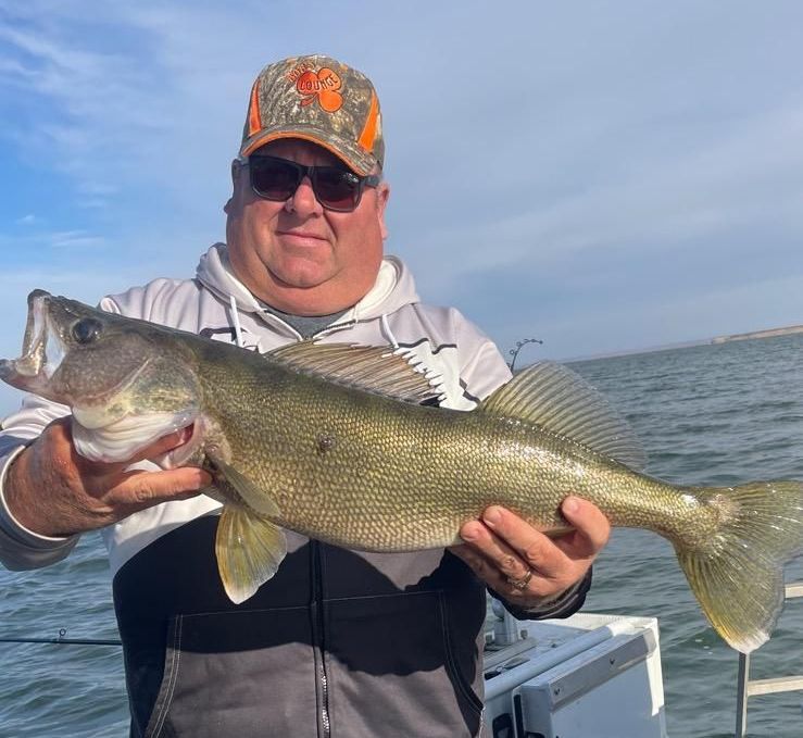 Lake Oahe Walleye Fishing Report - Whitlock Bay - Gettysburg, SD