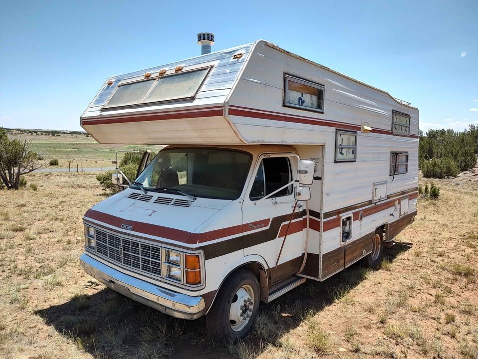 Dodge RV Windshield Replacement in Arizona offers professional Dodge auto glass repair and replacement services anywhere in Arizona. A+ BBB, cash back with insurance, and a lifetime warranty on glass we install.