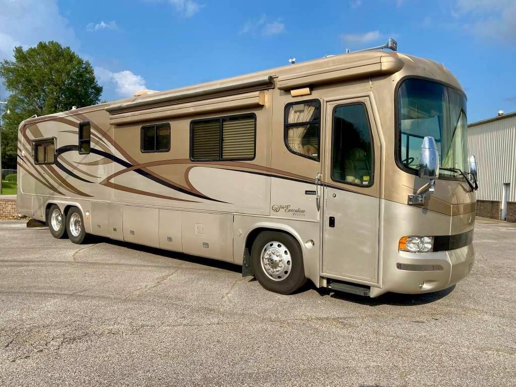 Executive RV Windshield Replacement in Arizona offers professional Executive auto glass repair and replacement services anywhere in Arizona. A+ BBB, cash back with insurance, and a lifetime warranty on glass we install.