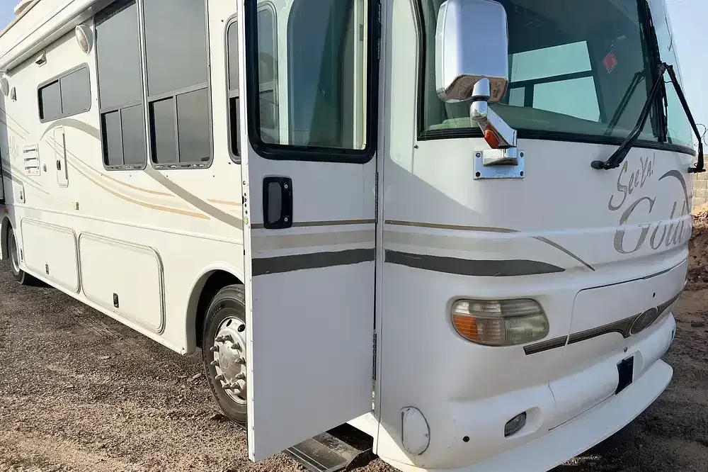 Alfa Leisure RV Windshield Replacement in Arizona offers professional Alfa Leisure auto glass repair and replacement services anywhere in Arizona. A+ BBB, cash back with insurance, and a lifetime warranty on glass we install.