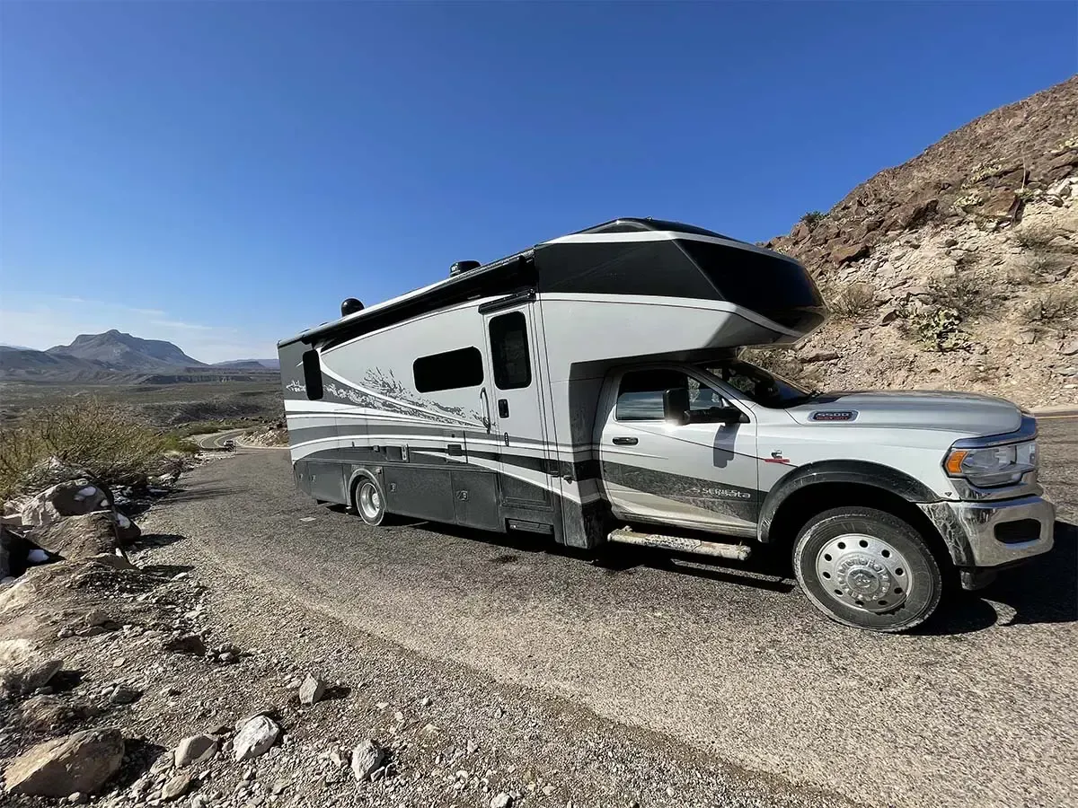 Dynamax RV Windshield Replacement in Arizona offers professional Dynamax auto glass repair and replacement services anywhere in Arizona. A+ BBB, cash back with insurance, and a lifetime warranty on glass we install.