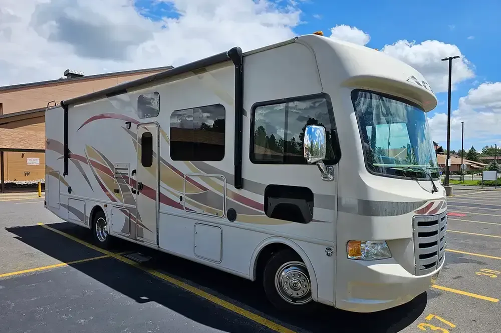 Thor RV Windshield Replacement in Arizona offers professional Thor auto glass repair and replacement services anywhere in Arizona. A+ BBB, cash back with insurance, and a lifetime warranty on glass we install.