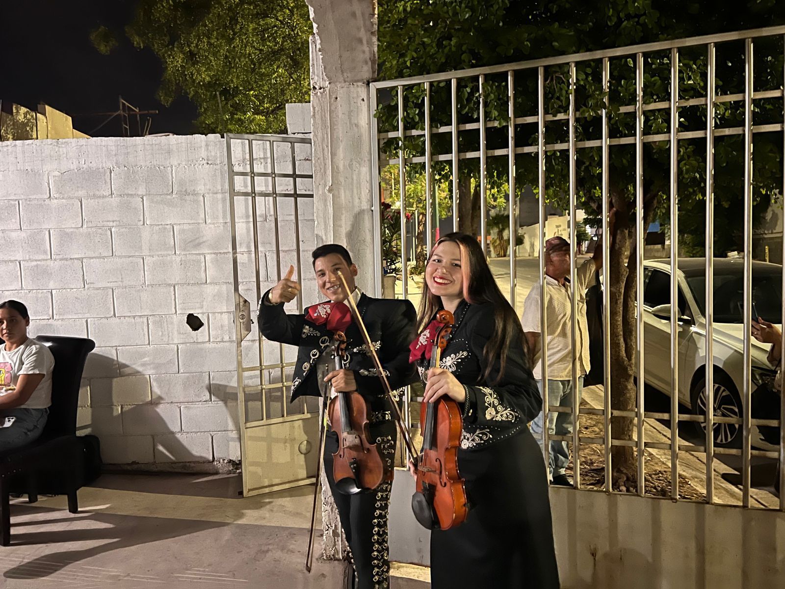 Mariachi Los Plebes