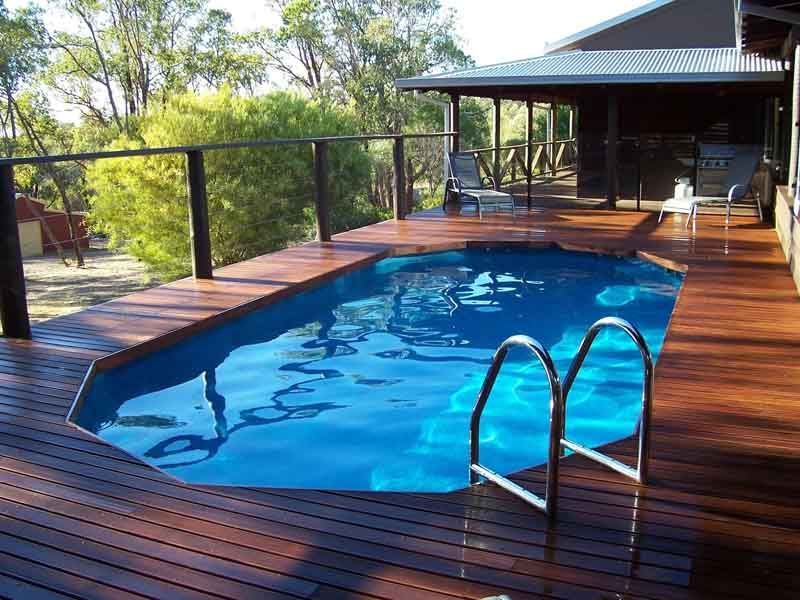 Above ground Signature liner pool. Classic pools.