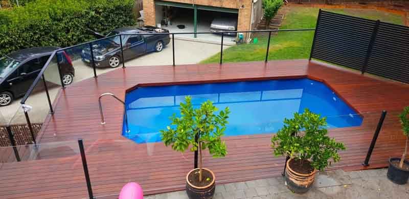 Above ground rectangular liner pool. Salt water and chlorine.