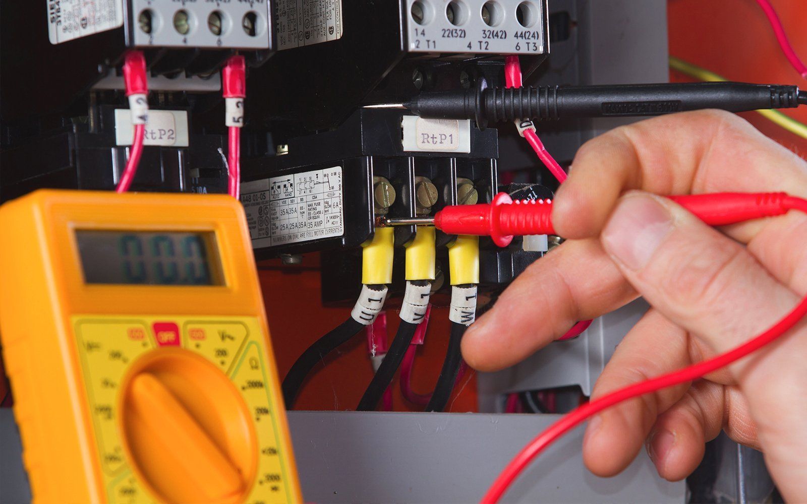 Top 3 Services Electrical Technicians Do to Keep Your Home Safe
