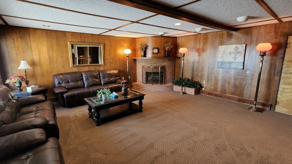 Combest Family Funeral Homes- O'Donnell- Viewing Room