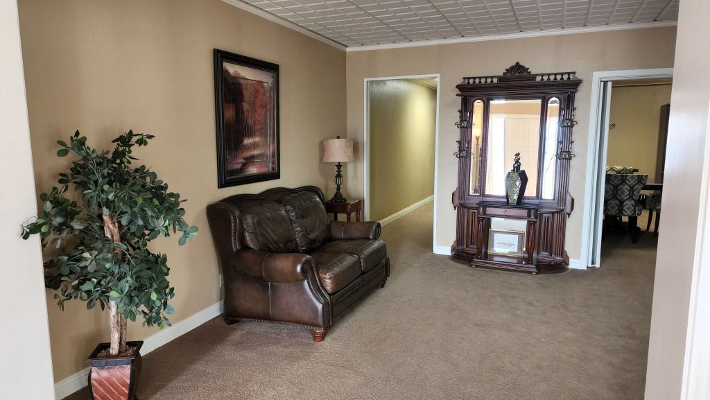 Combest Family Funeral Home- Tahoka- Hallway