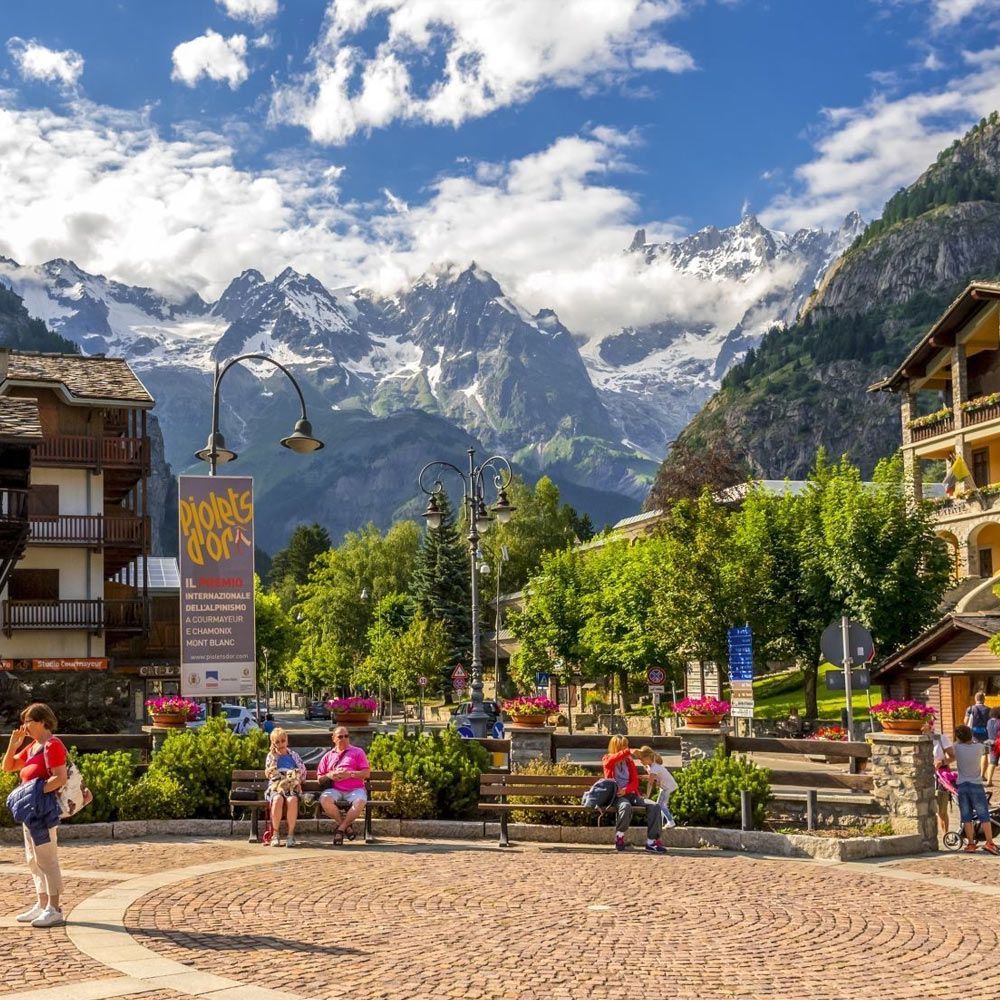 Courmayeur in estate