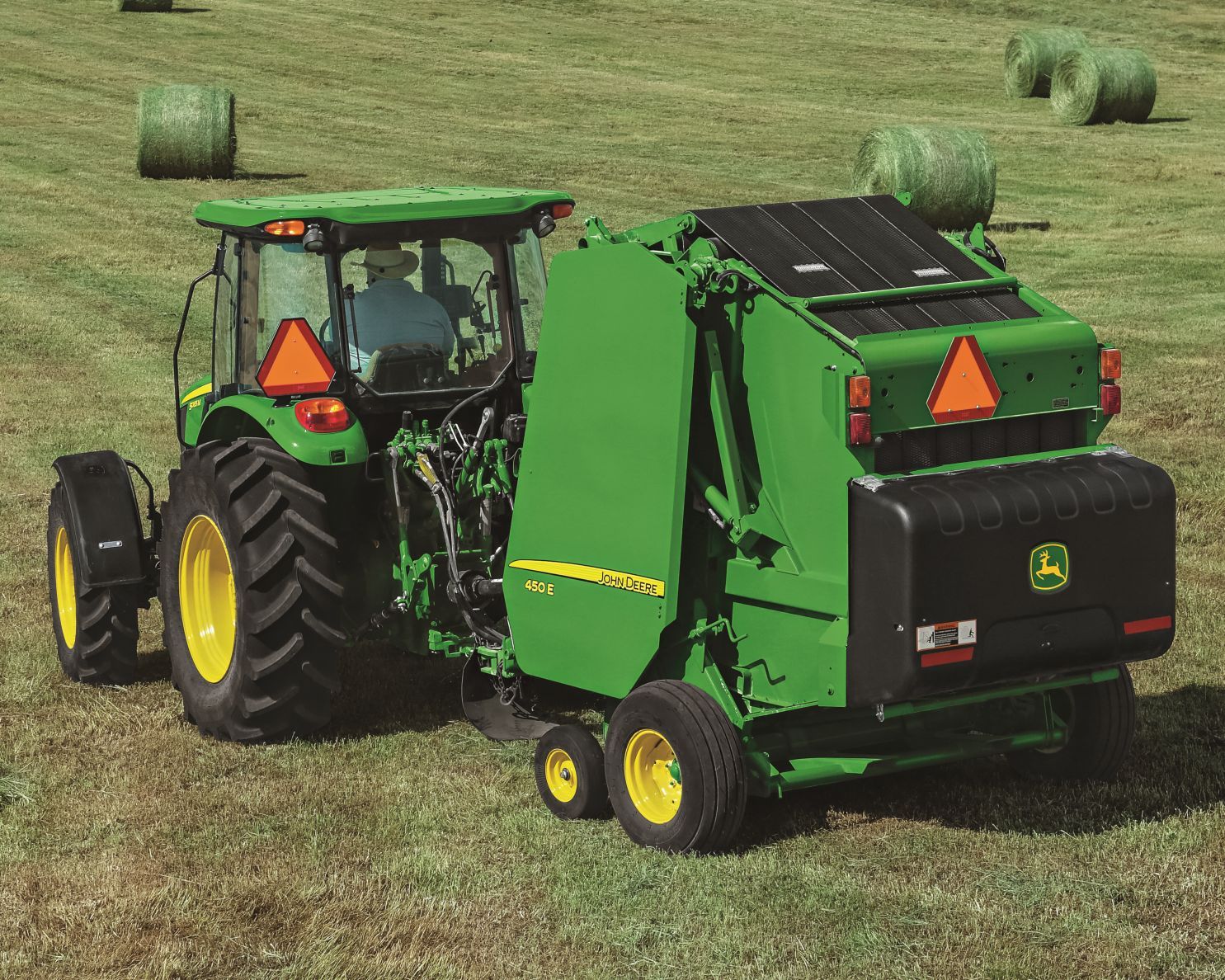 John Deere 450E Round Baler 