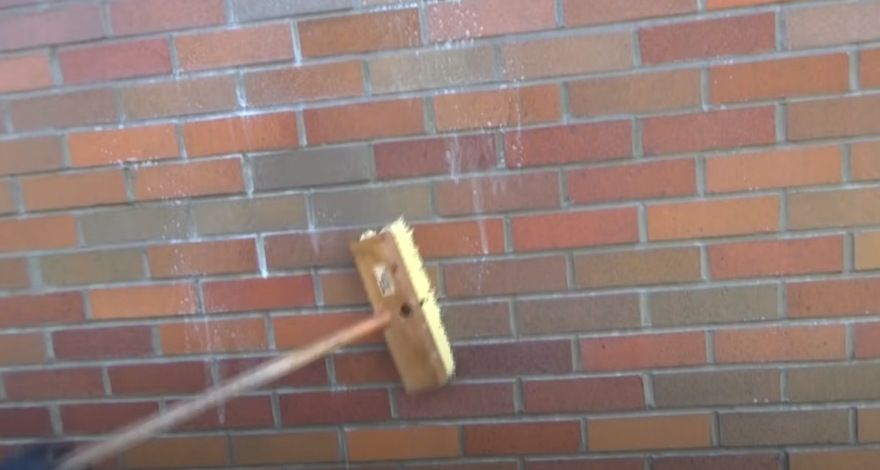 brick-cleaning