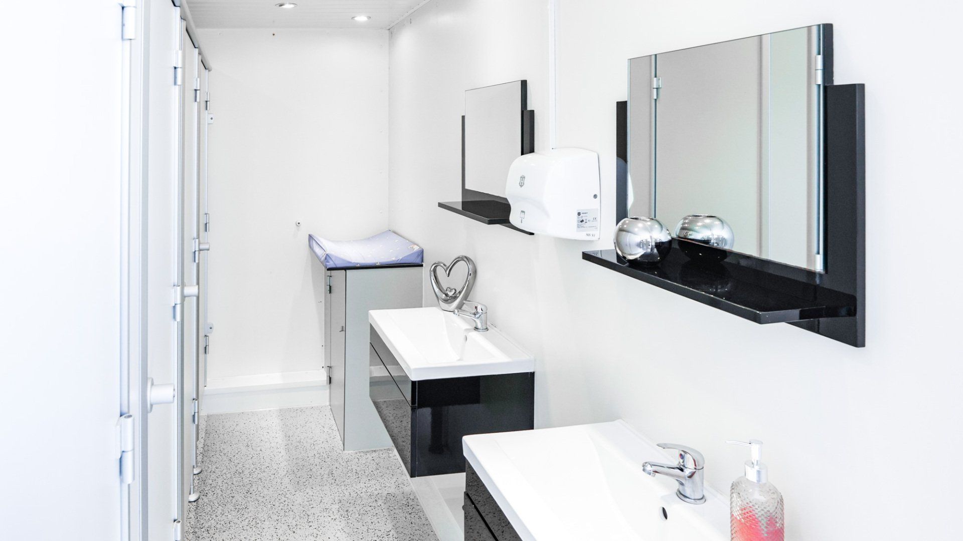 5er Toilettenwagen VIP - Detail