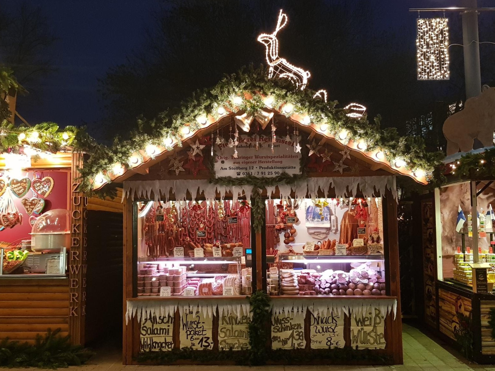 grillbude auf weihnachtsmarkt