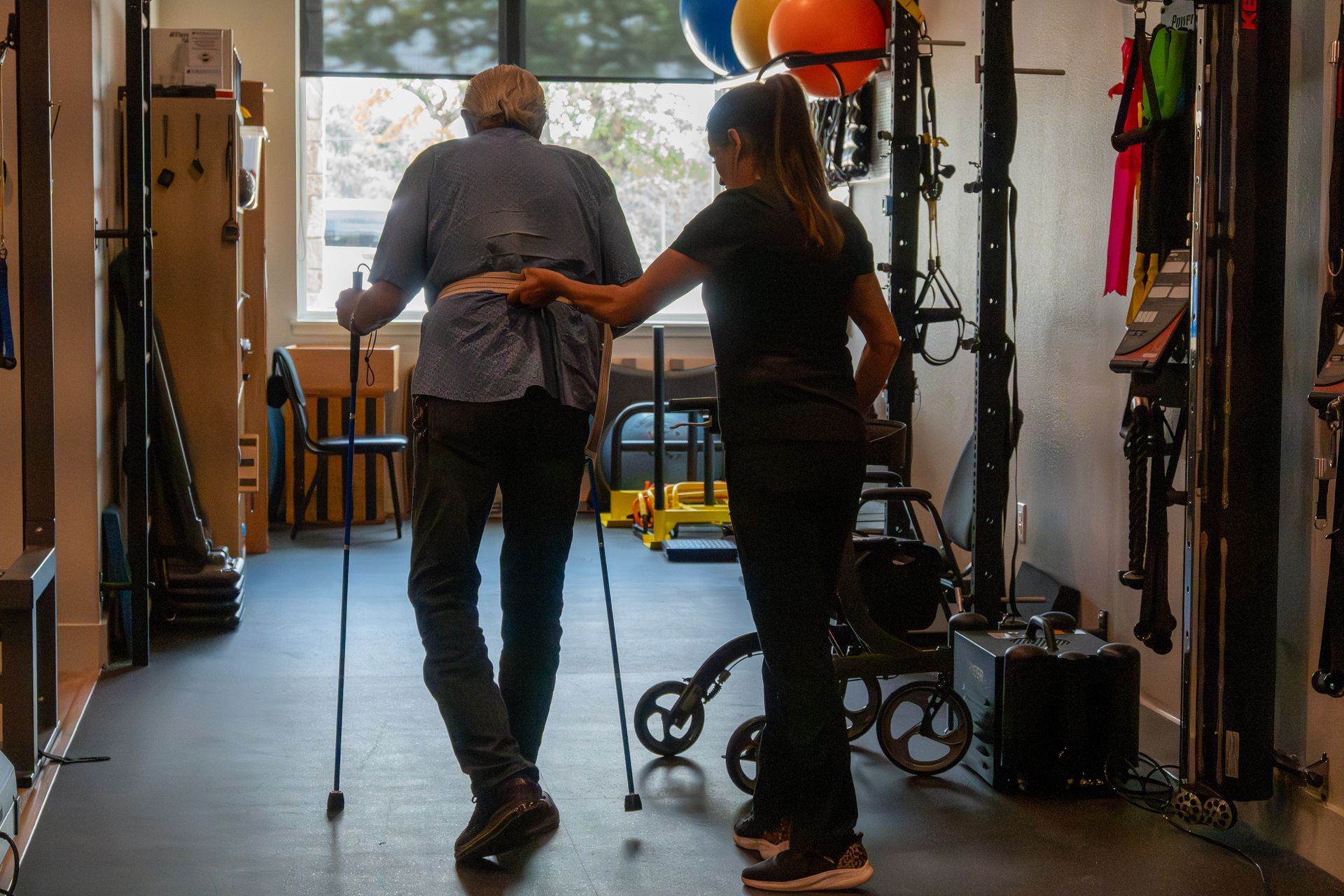 Physical therapist performing therapy on patient for balance at MOSS Rehabilitation Center in Springtown Texas