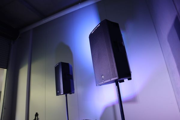 Mackie Thump TH15A2 Active Speakers (Pair) hire in Sydney